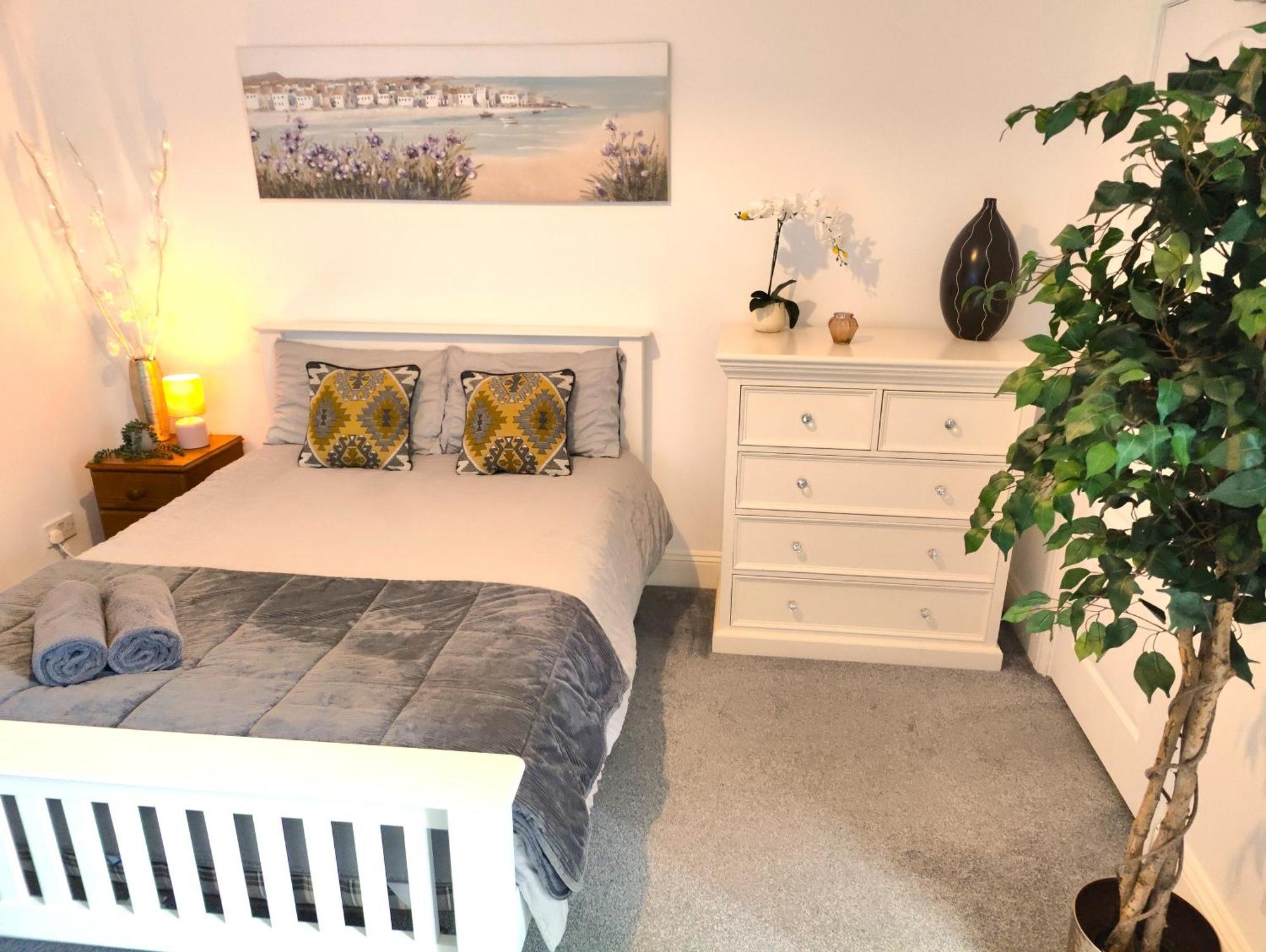 בורנמות' Cosy Bee And Apartment מראה חיצוני תמונה
